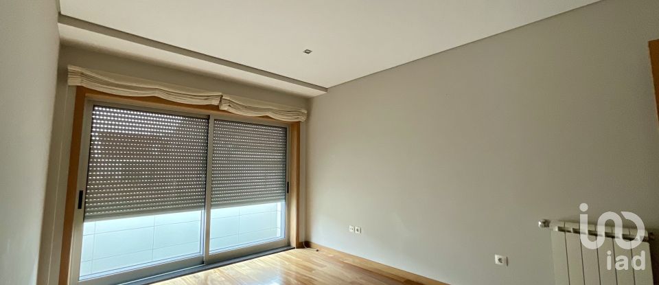 Apartment T3 in Espinho of 140 m²