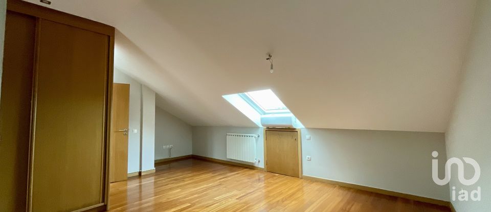 Appartement T3 à Espinho de 140 m²