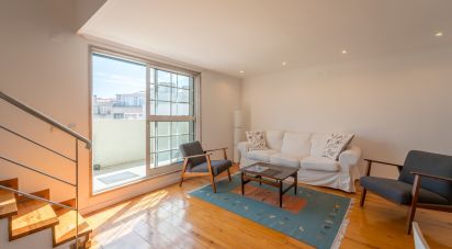 Apartment T3 in Misericórdia of 98 m²