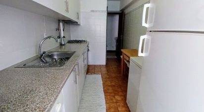 Apartamento T3 em Faro (Sé e São Pedro) de 100 m²