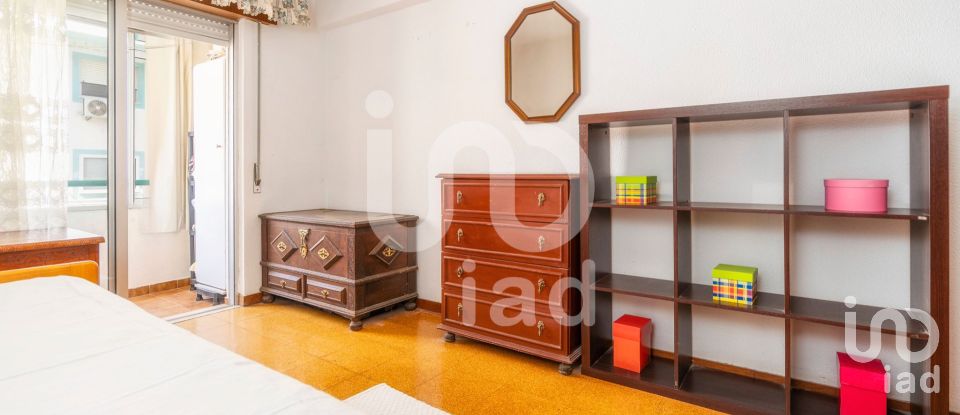 Apartamento T3 em Faro (Sé e São Pedro) de 100 m²