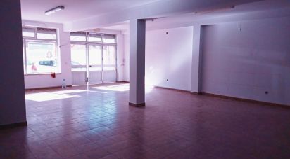 Shop / premises commercial in Cadaval e Pêro Moniz of 142 m²