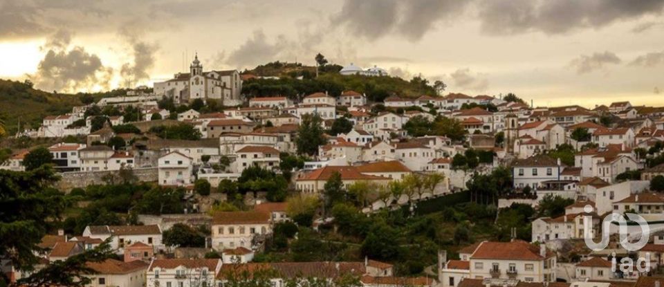 Terrain à Alenquer (Santo Estêvão e Triana) de 875 m²