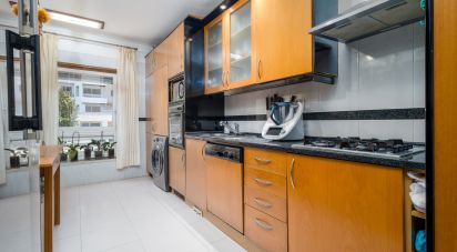 Apartamento T3 em Carcavelos e Parede de 105 m²