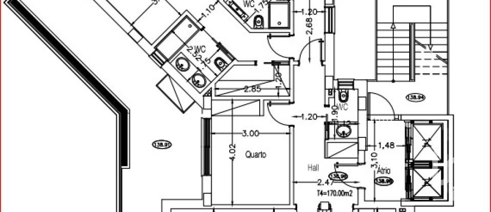 Apartment T4 in Santo António dos Olivais of 136 m²