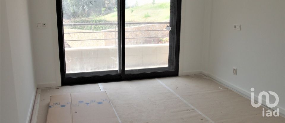 Appartement T4 à Santo António dos Olivais de 136 m²