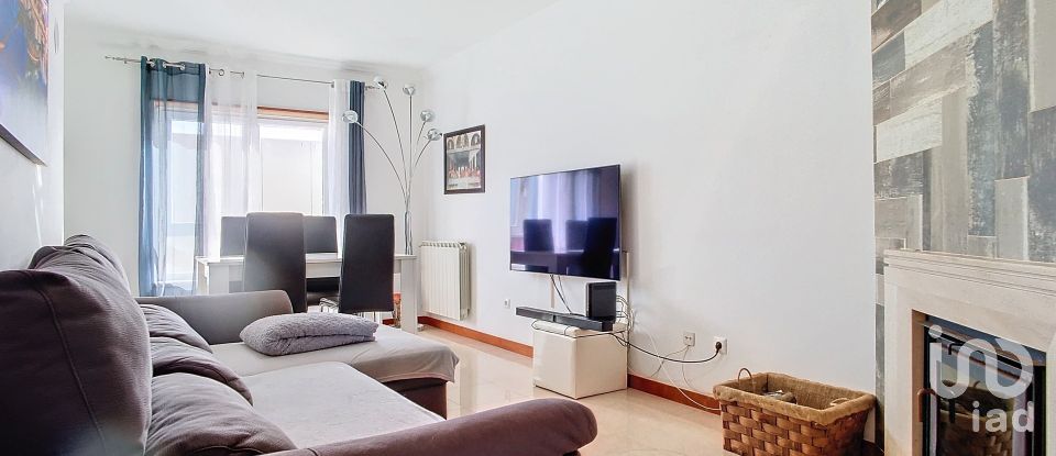 Appartement T2 à Encarnação de 96 m²