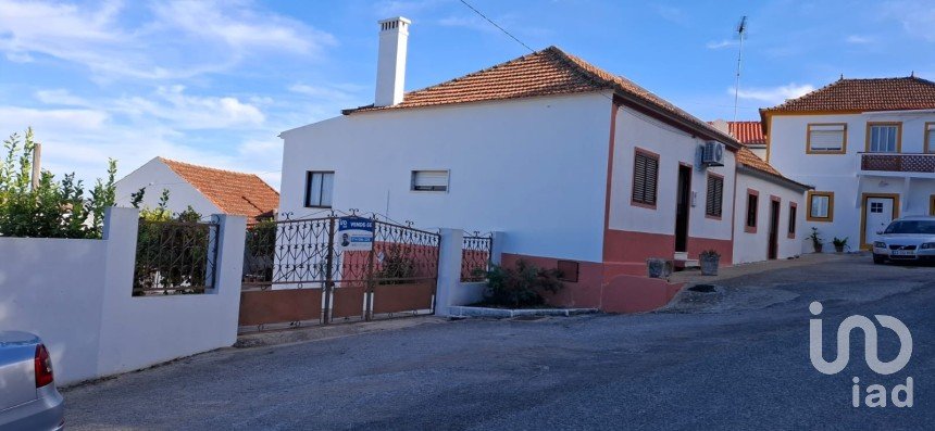 Village house T4 in Alcoentre of 491 m²