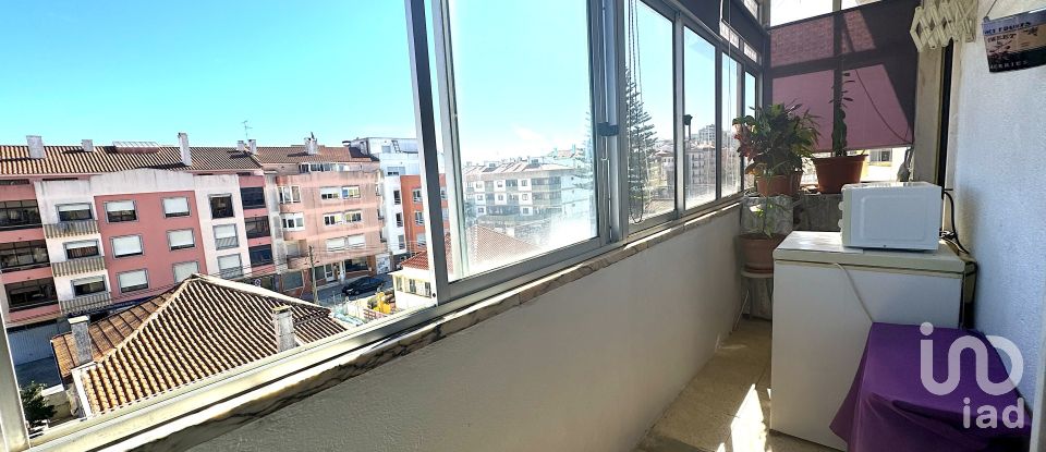 Apartamento T2 em Algueirão-Mem Martins de 70 m²