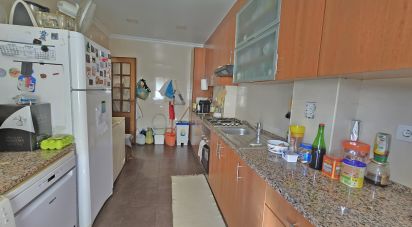 Appartement T2 à Póvoa De Santo Adrião E Olival Basto de 75 m²