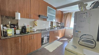 Appartement T2 à Póvoa De Santo Adrião E Olival Basto de 75 m²