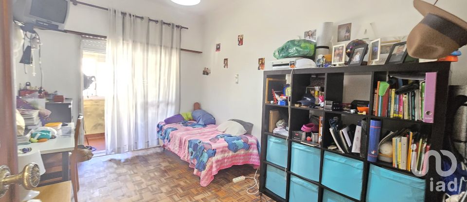 Apartamento T2 em Póvoa De Santo Adrião E Olival Basto de 75 m²