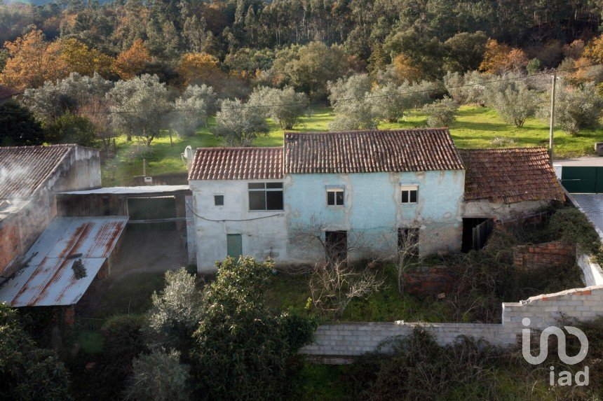 Casa de aldeia T2 em Miranda do Corvo de 255 m²