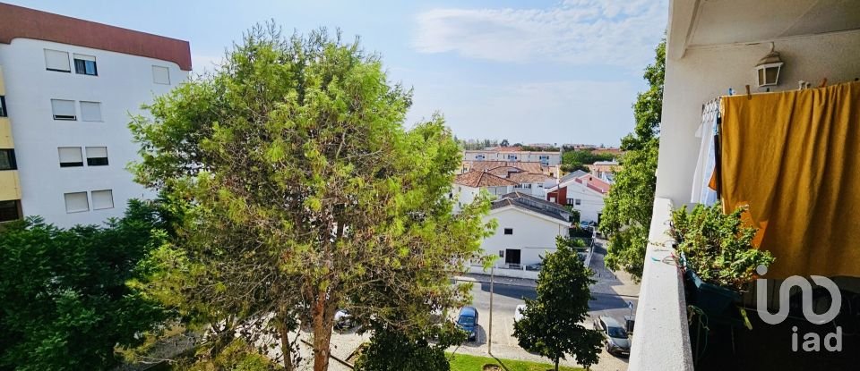 Appartement T3 à São Domingos de Rana de 85 m²