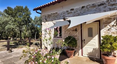 Gîte T3 à Igreja Nova do Sobral de 291 m²