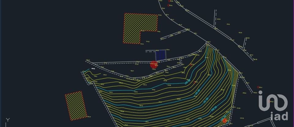 Terrain à Nogueiró E Tenões de 1 074 m²