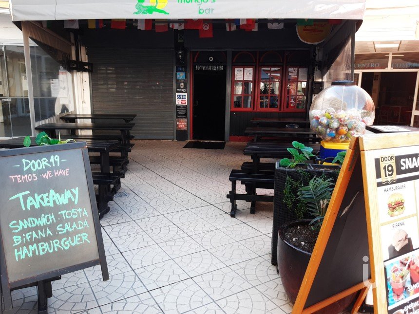 Café / snack-bar em Lagoa e Carvoeiro de 80 m²