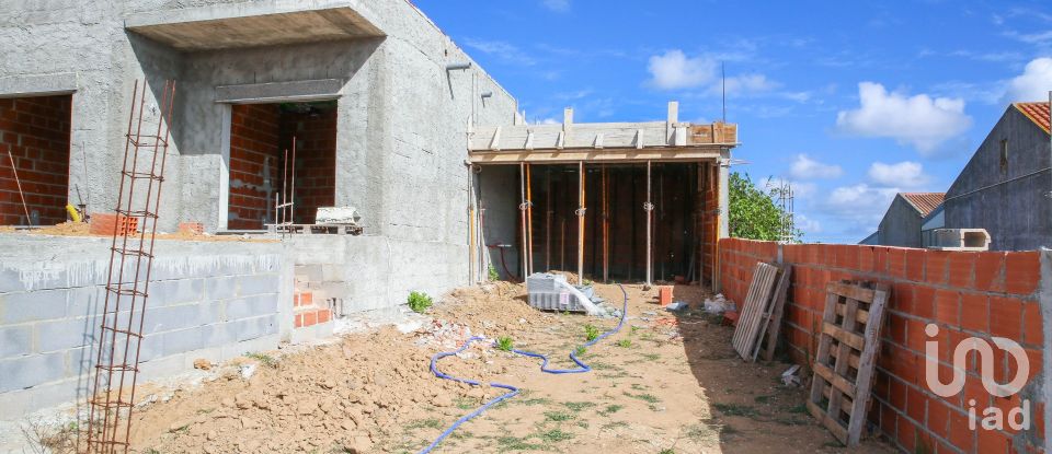 Maison T3 à Reguengo Grande de 214 m²