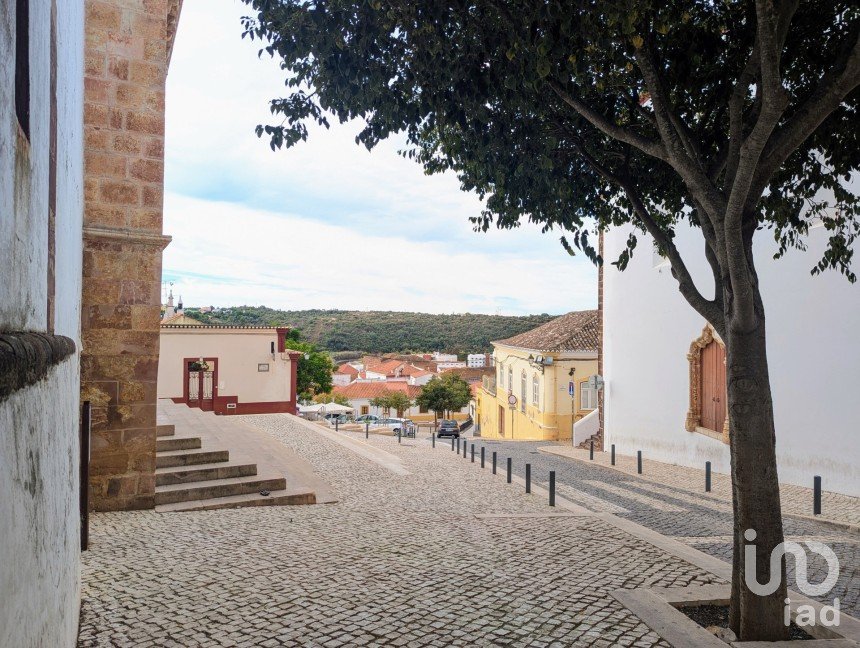 Maison T6 à Silves de 204 m²