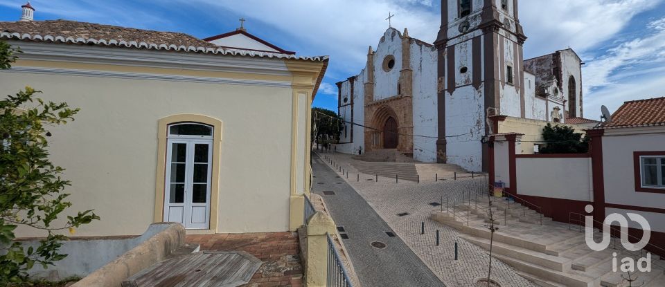 Maison T6 à Silves de 204 m²