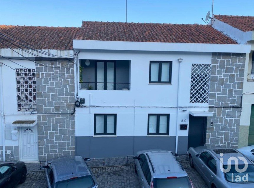 Maison traditionnelle T4 à Sé e São Lourenço de 128 m²