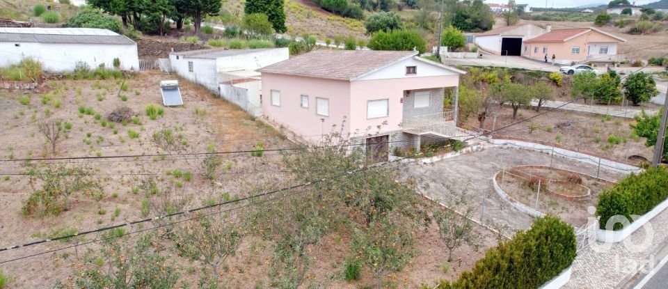 Maison traditionnelle T3 à Vila Verde dos Francos de 200 m²