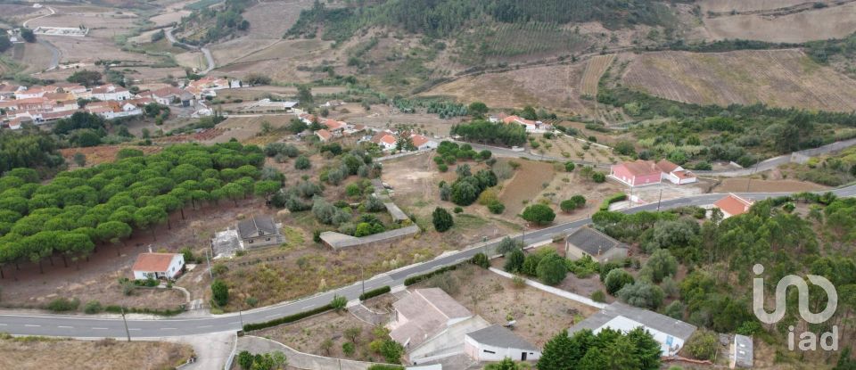 Maison traditionnelle T3 à Vila Verde dos Francos de 200 m²