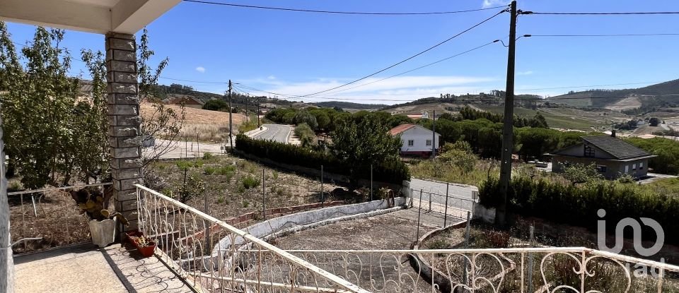 Maison traditionnelle T3 à Vila Verde dos Francos de 200 m²