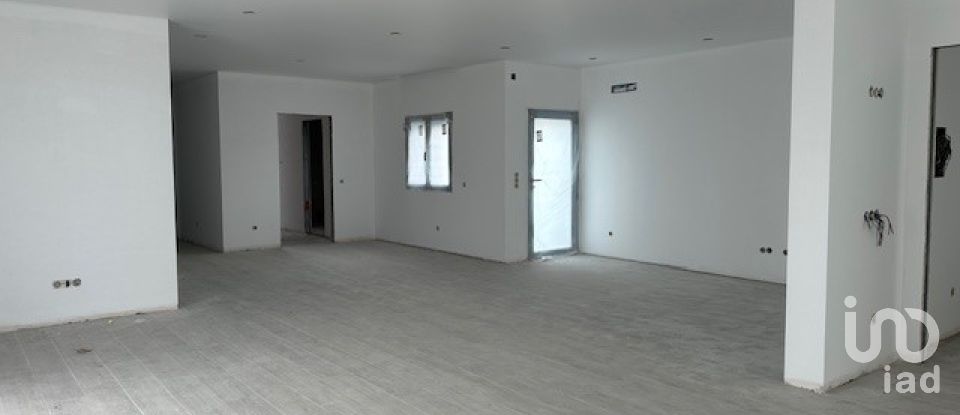 Habitação T3 em Monte Redondo e Carreira de 152 m²