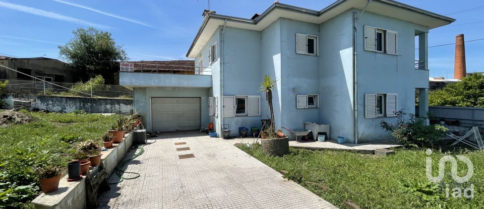 Casa T3 em São joão da madeira de 257 m²