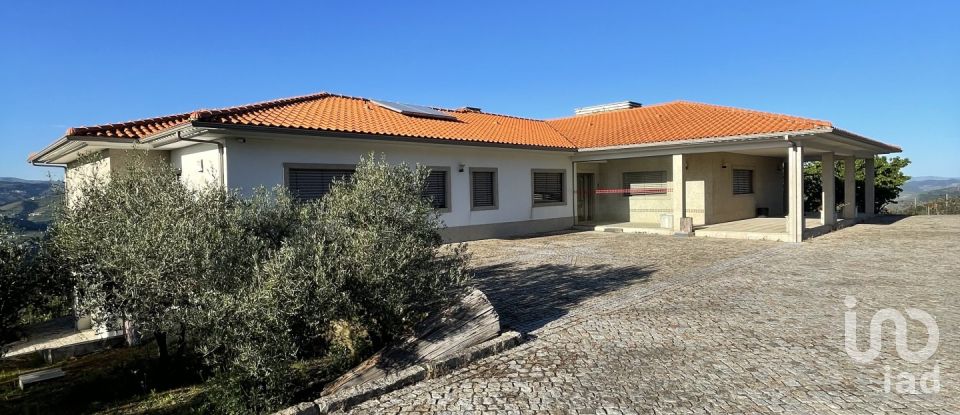 Farm T6 in Penajóia of 305 m²