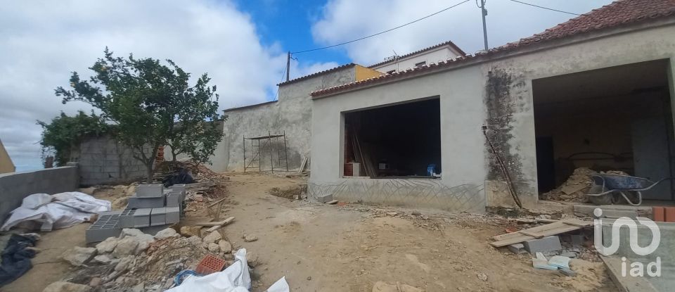 Maison de village T3 à Lamas e Cercal de 180 m²