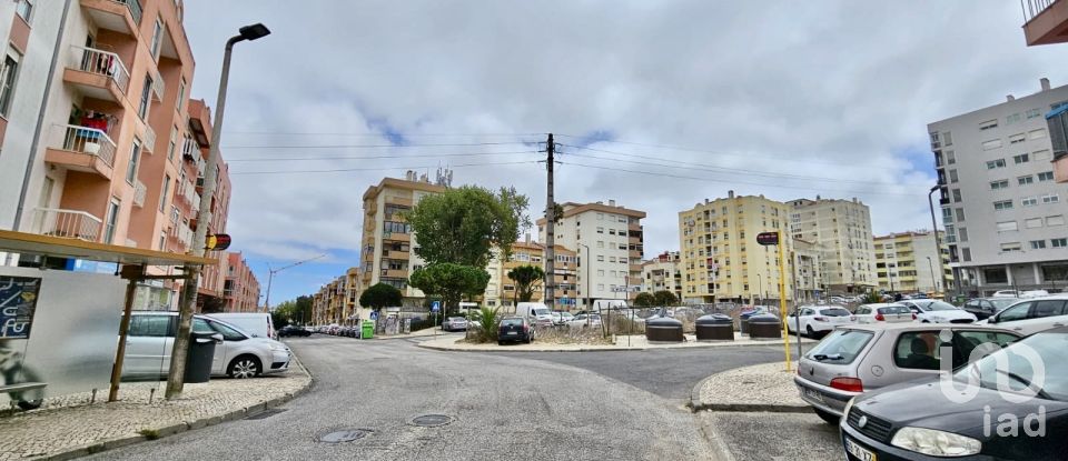 Loja / Estabelecimento Comercial em Algueirão-Mem Martins de 260 m²