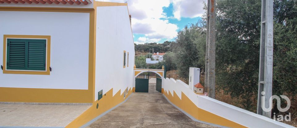 Maison de village T4 à Alandroal (Nossa Senhora Da Conceição), São Brás Dos Matos (Mina Do Bugalho) E Juromenha (Nossa Senhora Do Loreto) de 267 m²