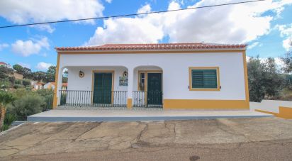 Casa de aldeia T4 em Alandroal (Nossa Senhora Da Conceição), São Brás Dos Matos (Mina Do Bugalho) E Juromenha (Nossa Senhora Do Loreto) de 267 m²