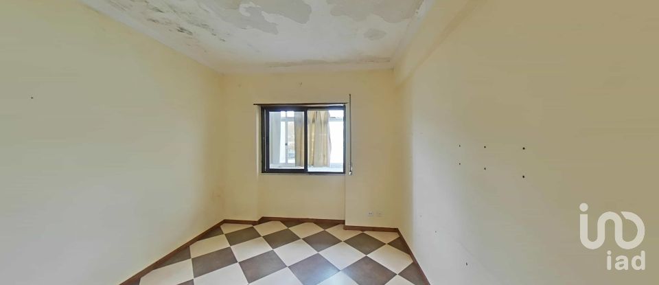 Appartement T3 à Laranjeiro e Feijó de 84 m²