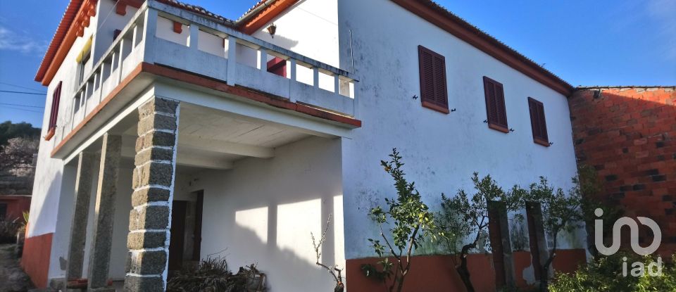 Town house T4 in Aguieiras of 346 m²