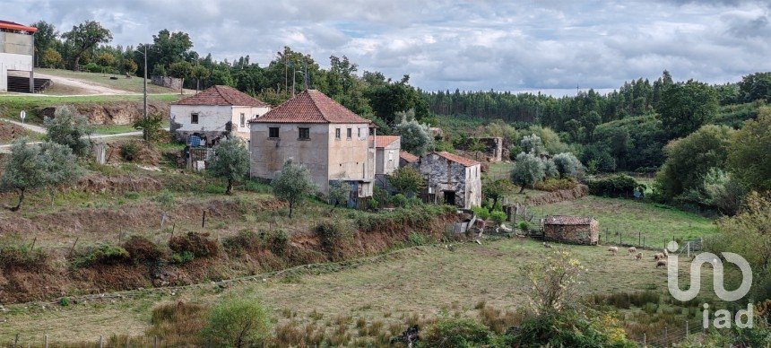 Ferme T4 à Vila Facaia de 158 m²