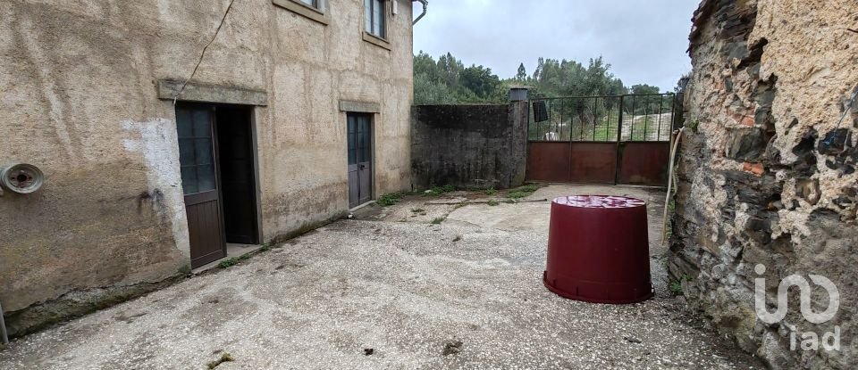 Ferme T4 à Vila Facaia de 158 m²