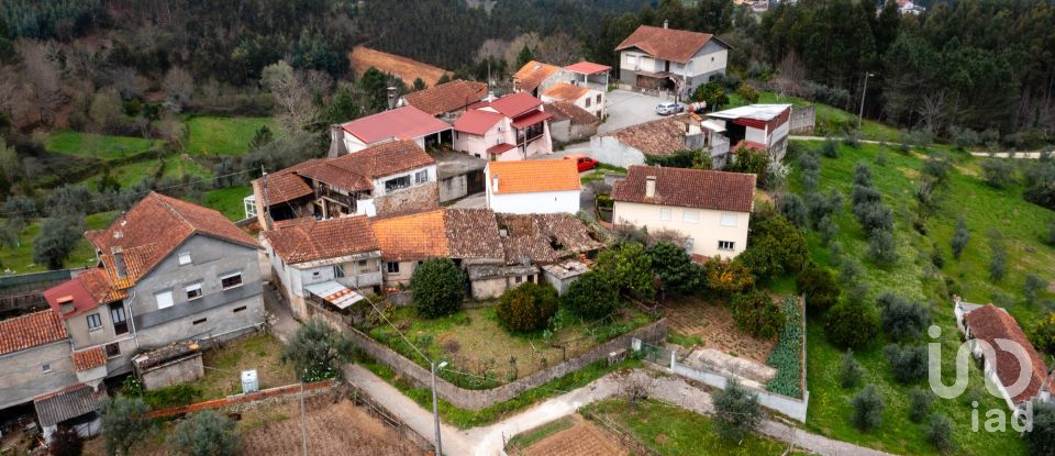 Casa de aldeia T3 em Carvalho de 254 m²