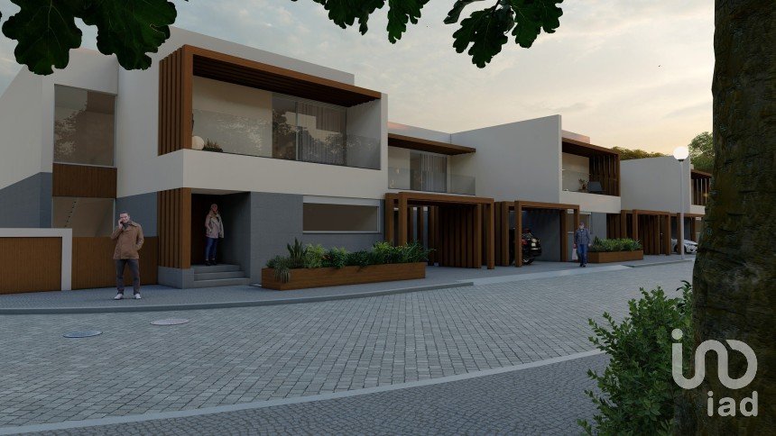 House T3 in Vila Praia de Âncora of 301 m²