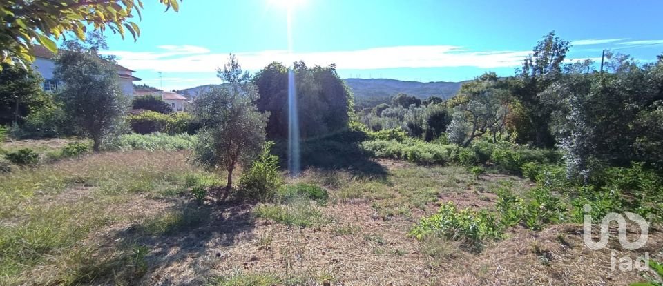 Terreno para construção em Mosteiro de 669 m²