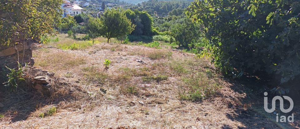 Terreno para construção em Mosteiro de 669 m²