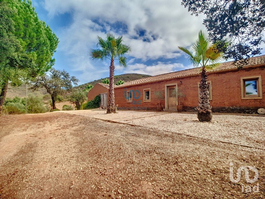 House T4 in São Bartolomeu de Messines of 595 m²