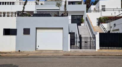 House T4 in Portimão of 198 m²