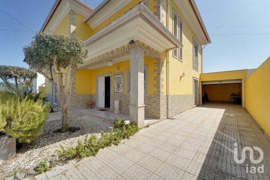 Gîte T4 à Bustos, Troviscal e Mamarrosa de 217 m²