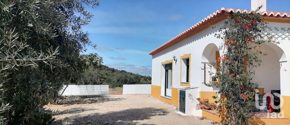 House T3 in Barrancos of 150 m²