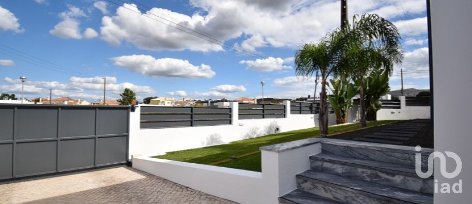 Casa / Villa T4 em Azeitão (São Lourenço e São Simão) de 161 m²