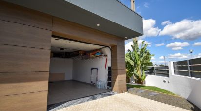 Casa / Villa T4 em Azeitão (São Lourenço e São Simão) de 161 m²