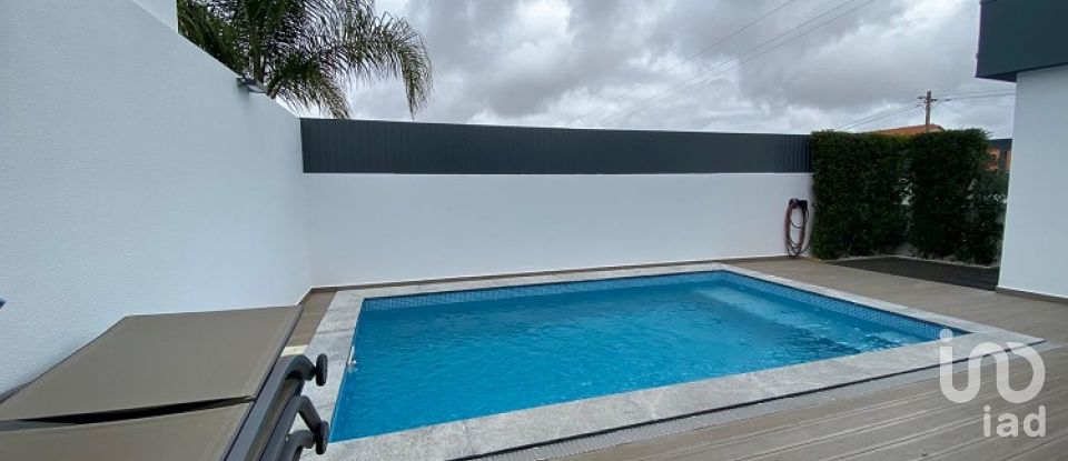 Maison T4 à Azeitão (São Lourenço e São Simão) de 161 m²